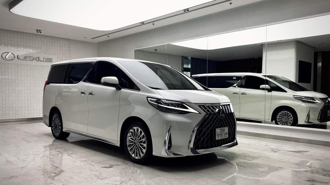 Lexus ES 2019 Màu Đen Nội Thất Nâu