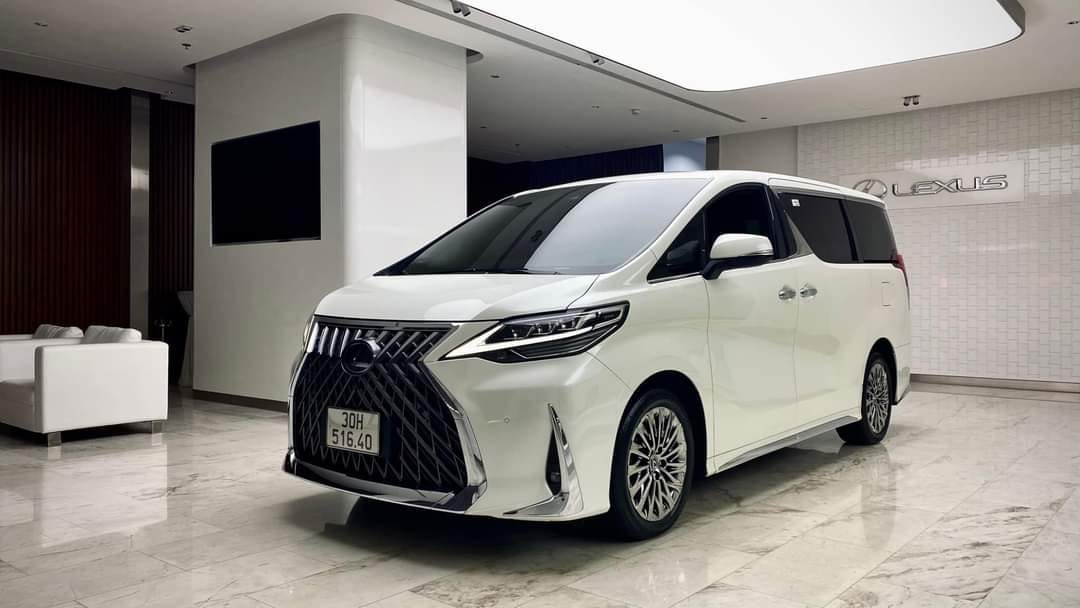Lexus ES 2019 Màu Đen Nội Thất Nâu